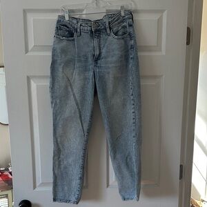 Old Navy Light Blue Ankle Jeans